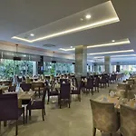 Trendy Verbena 度假村 5*