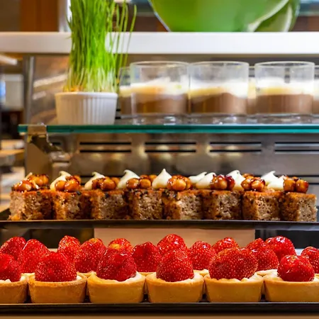 Trendy Verbena Semesteranläggning (resort) Side