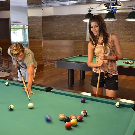 Trendy Verbena Semesteranläggning (resort) Side