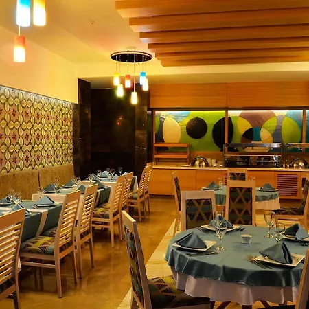 Trendy Verbena Semesteranläggning (resort) Side